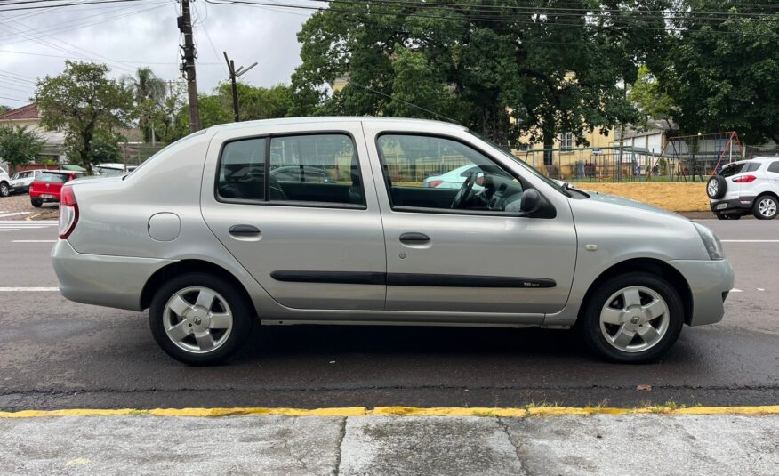 Renault Clio Sedan 1.6 Completo 2009 Prata