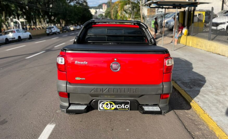 Fiat Strada Adventure Cabine Dupla 3 Portas 2017 Vermelha