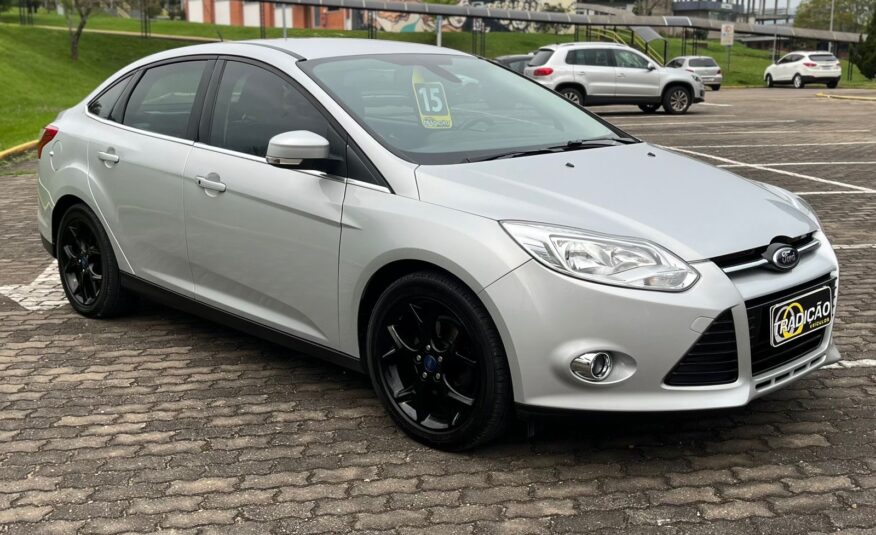 Ford Focus Sedan Titanium Automático 2015 Prata