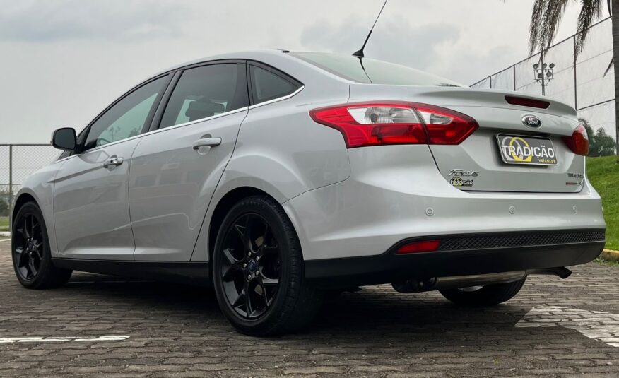 Ford Focus Sedan Titanium Automático 2015 Prata