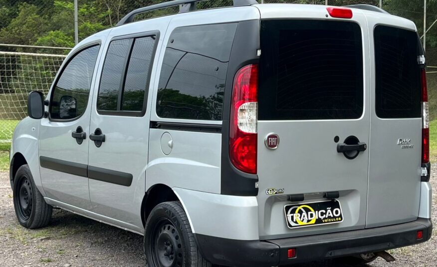 Fiat Doblo Essence 1.8 Completa 7 Lugares 2020 Prata