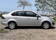 Ford Fiesta Sedan 1.6 Completo 2012 Prata