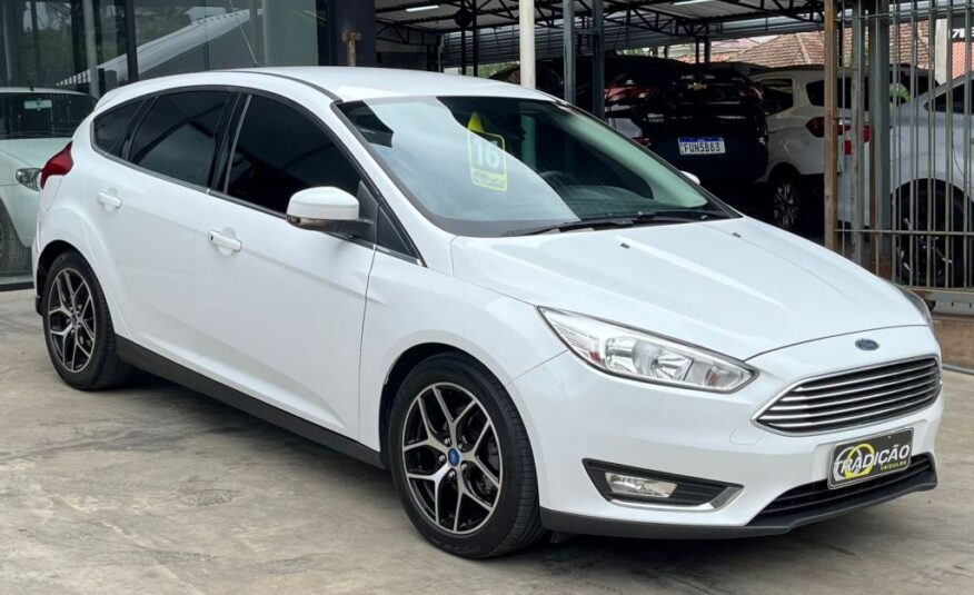 Ford Focus Hatch 2.0 Titanium Automático 2016 Branco