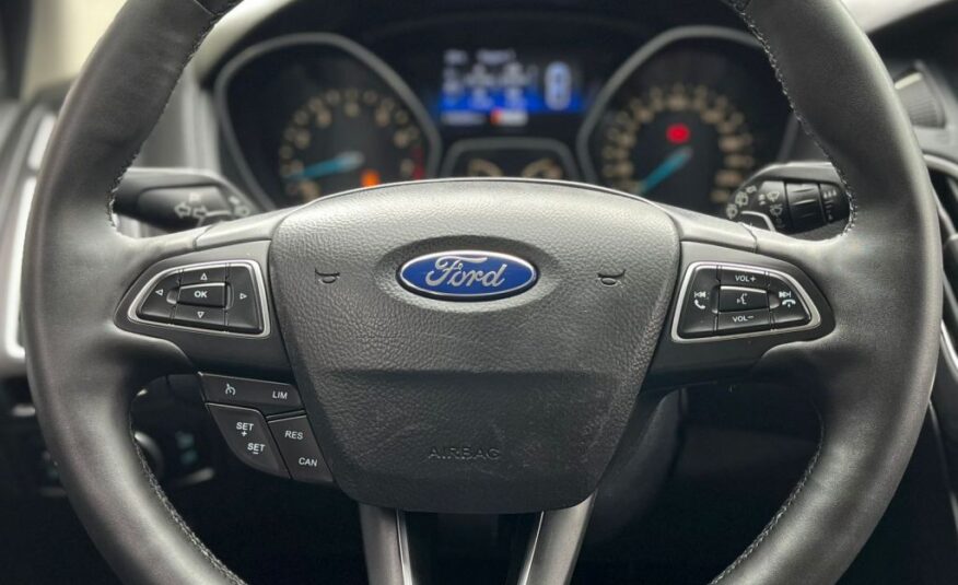 Ford Focus Hatch 2.0 Titanium Automático 2016 Branco