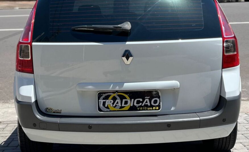 Renault Megane Grand Tour Dynamique 1.6 2012 Branca Completa