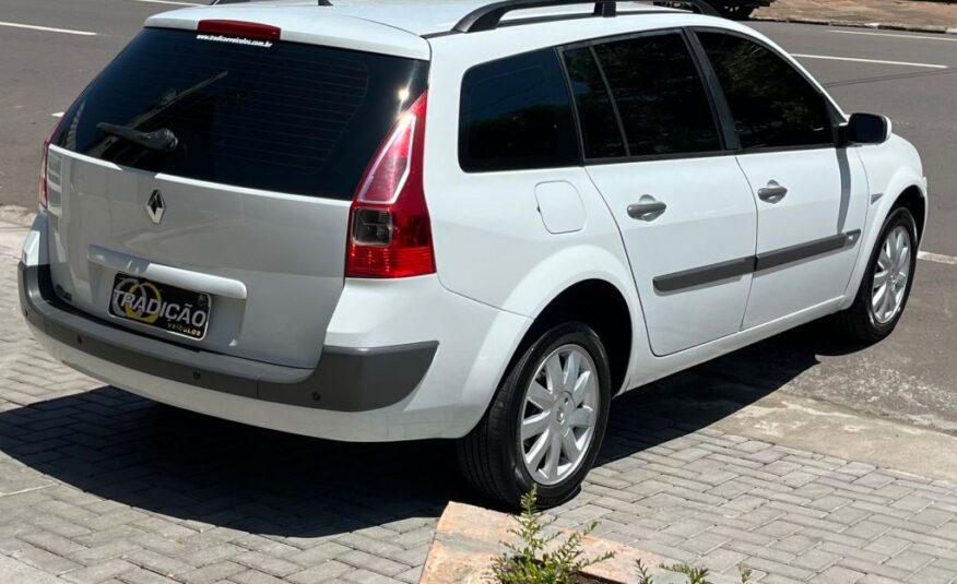 Renault Megane Grand Tour Dynamique 1.6 2012 Branca Completa