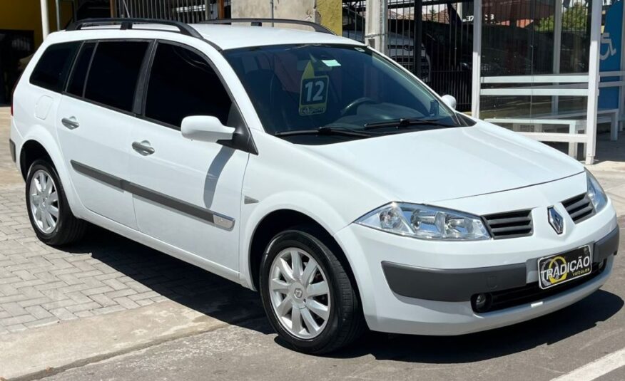 Renault Megane Grand Tour Dynamique 1.6 2012 Branca Completa