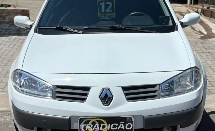 Renault Megane Grand Tour Dynamique 1.6 2012 Branca Completa