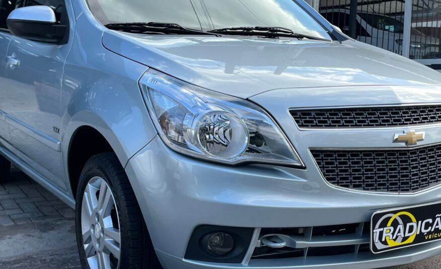 Chevrolet Agile 1.4 Ltz Completo 2011 Prata Air Bag, Piloto Automático