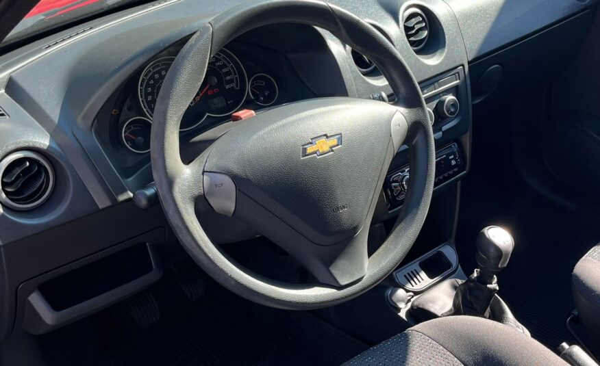 Chevrolet Celta 1.0 4 Portas Lt 2015 Vermelho Completo (Único Dono)