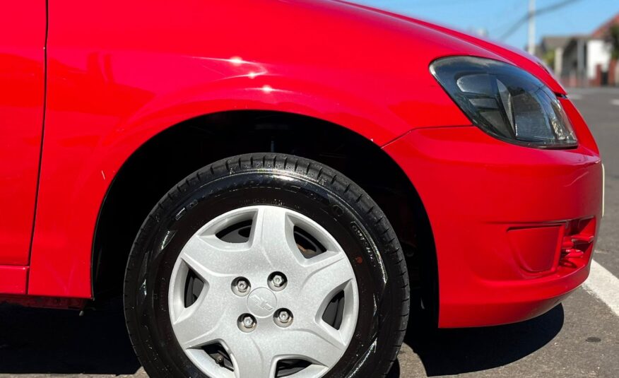 Chevrolet Celta 1.0 4 Portas Lt 2015 Vermelho Completo (Único Dono)