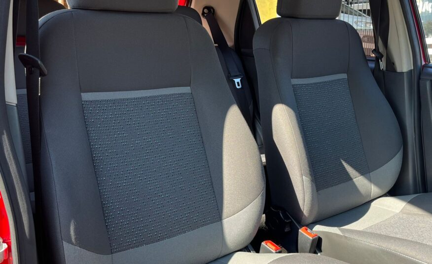 Chevrolet Celta 1.0 4 Portas Lt 2015 Vermelho Completo (Único Dono)
