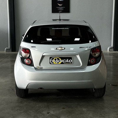 Chevrolet Sonic Lt 1.6 Completo Manual 2014 Prata