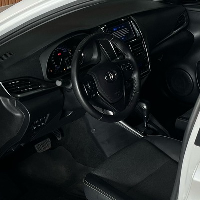 Toyota Yaris Xs Sedan 1.5 Aut Branco