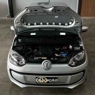 Volkswagen Up Move 1.0 Prata
