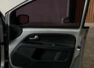 Volkswagen Up Move 1.0 Prata