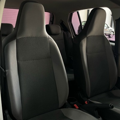 Volkswagen Up Move 1.0 Prata