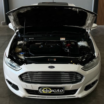 Ford Fusion Titanium 2.0 Branco
