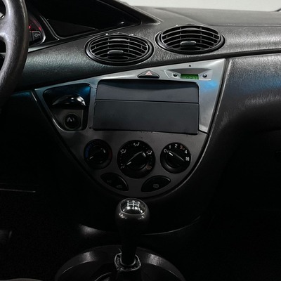 Ford Focus Hatch 1.6 Completo