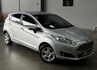 Ford Fiesta SE Hatch 1.6 Flex (Impecável)