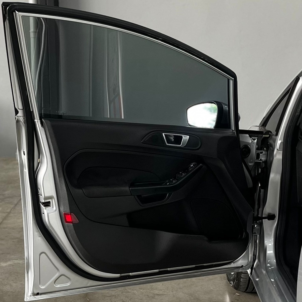 Ford Fiesta SE Hatch 1.6 Flex (Impecável)