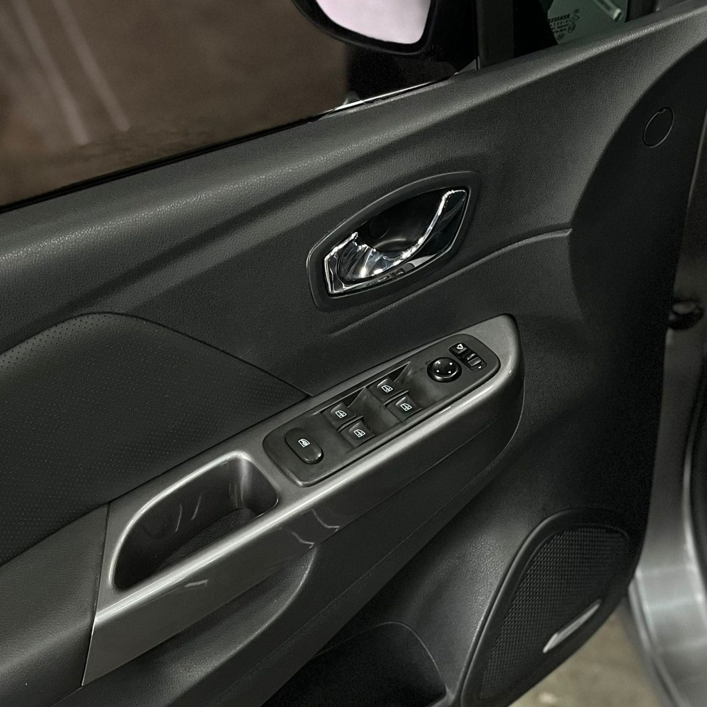 Renault Captur Bose 1.6 Aut (Impecável)