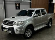 Toyota Hilux SRV CD 4×4 3.0 Aut (Prata)