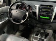 Toyota Hilux SRV CD 4×4 3.0 Aut (Prata)