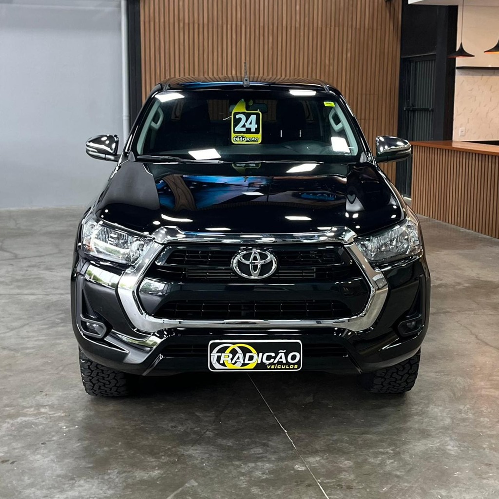 Toyota Hilux Cd Srv 4×4 2.8 Diesel (Impecável / Preta)