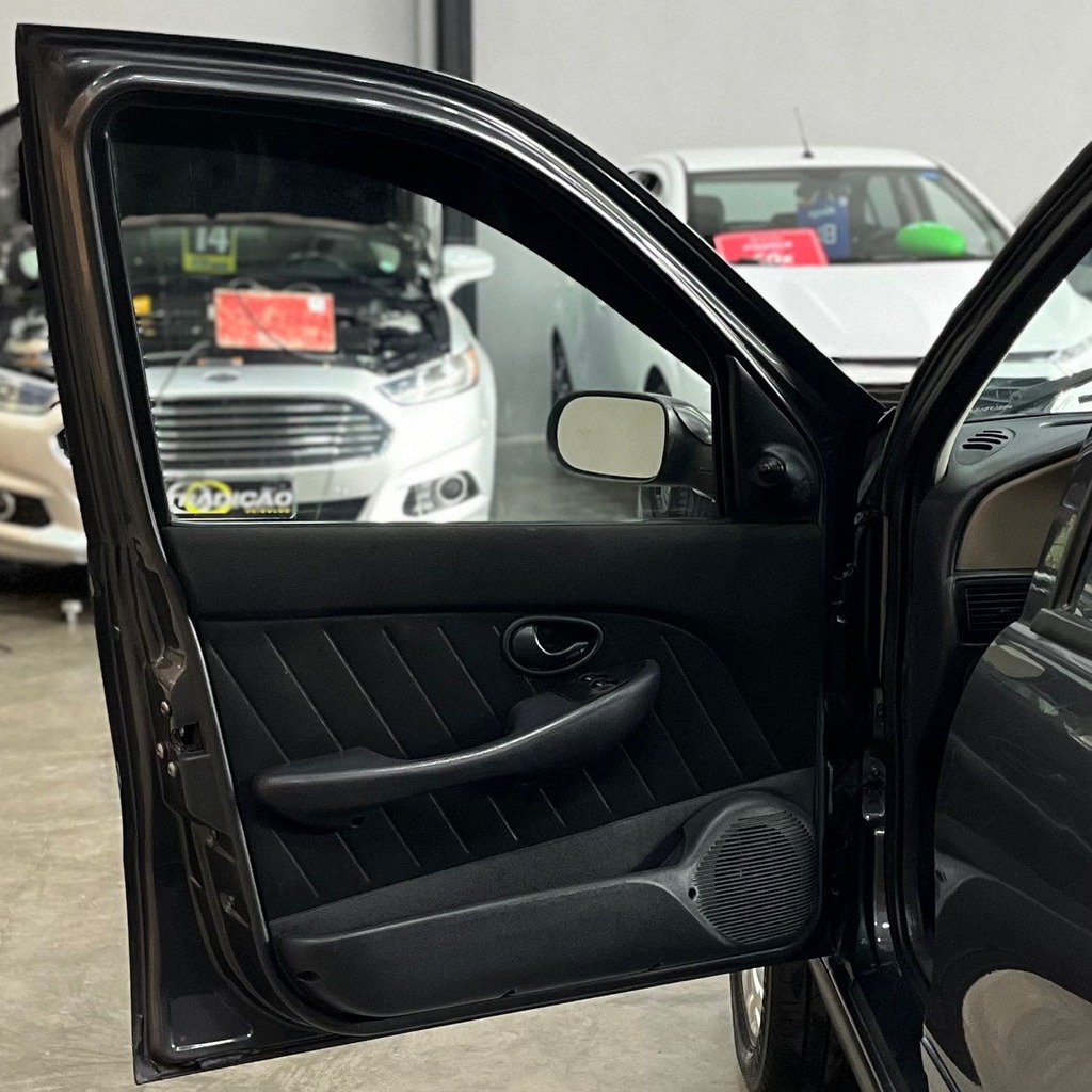 Fiat Siena Fire Flex 1.0 (Bem conservado)