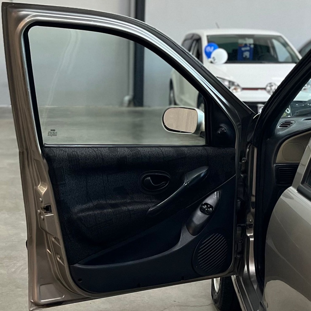 Fiat Siena Elx 1.3 Fire Flex (Ótimo estado de conservação)