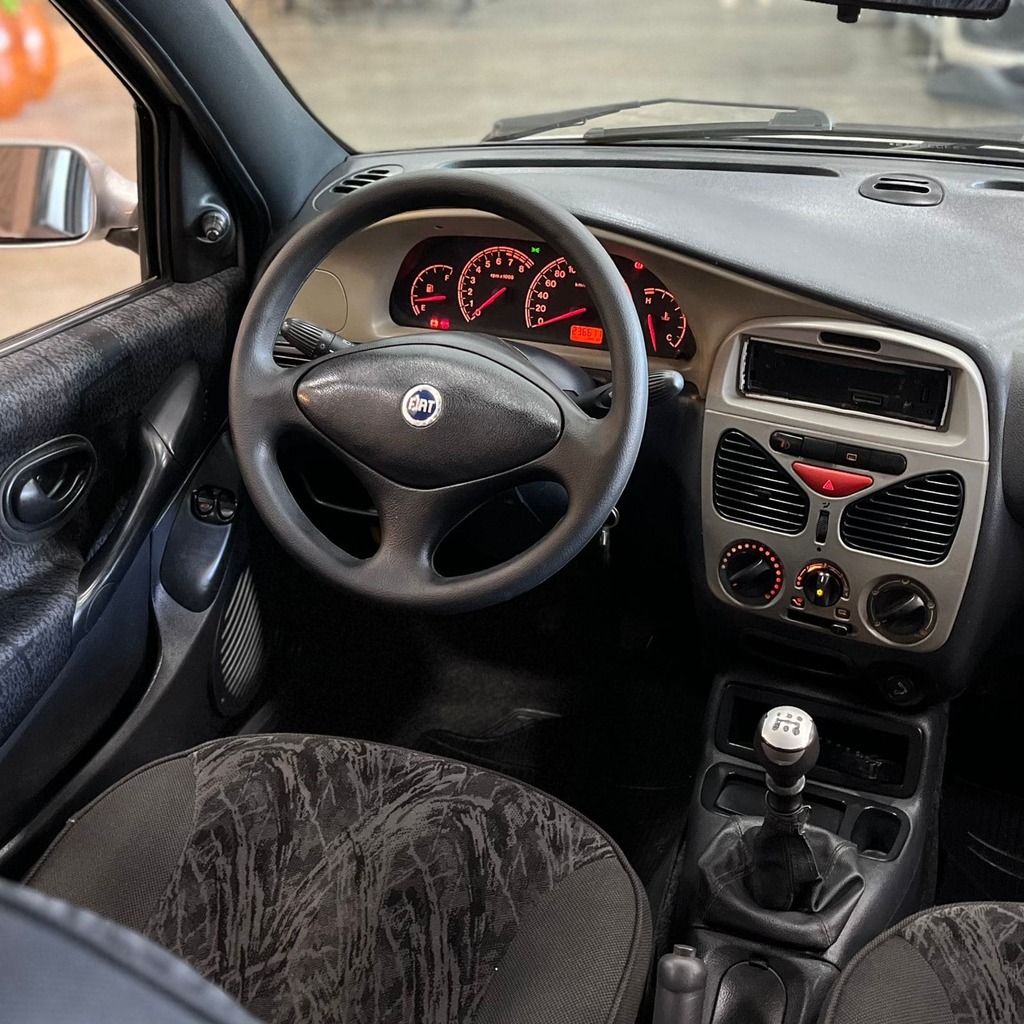 Fiat Siena Elx 1.3 Fire Flex (Ótimo estado de conservação)