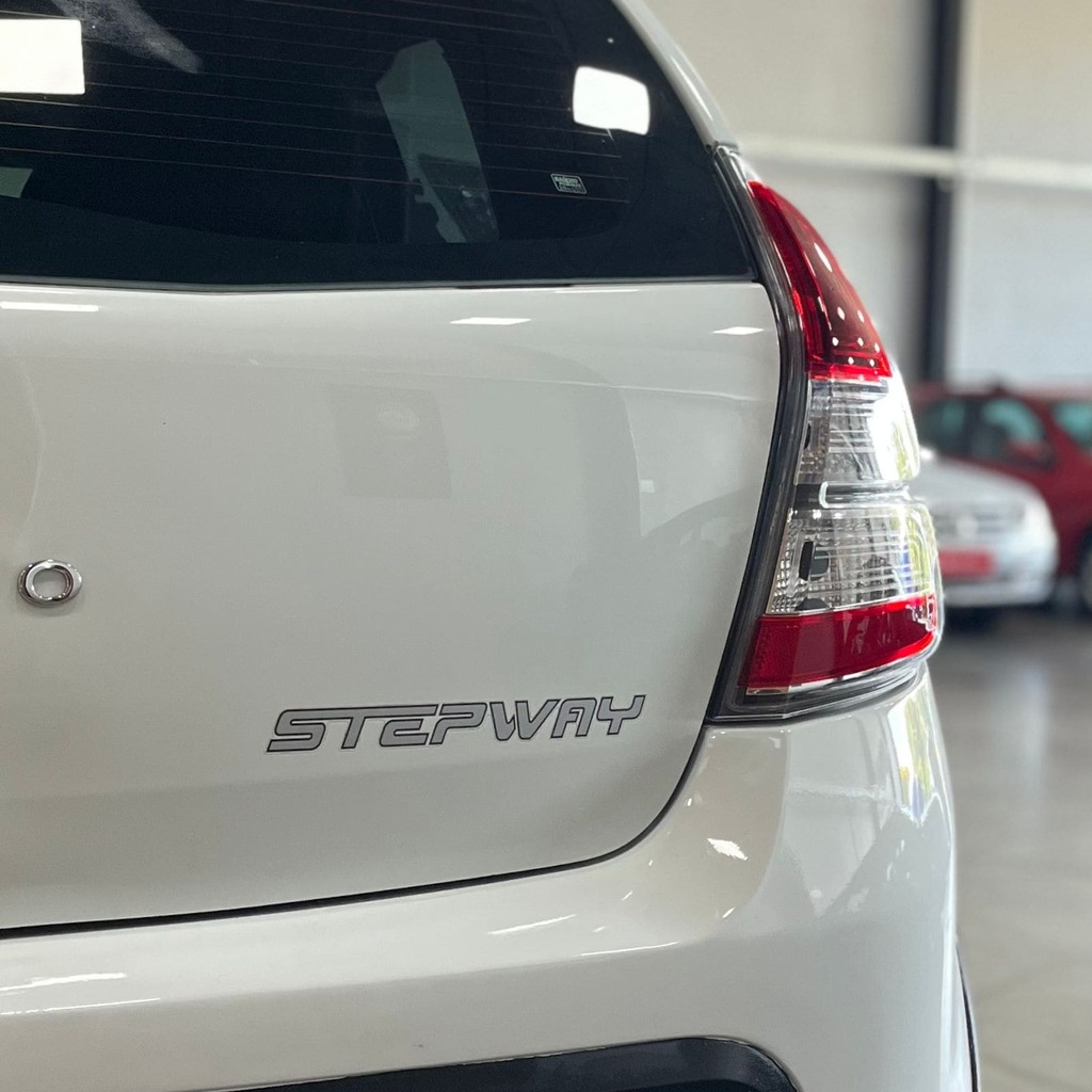 Renault Sandero Stepway Tweed 1.6 Flex (Impecável – Manual)