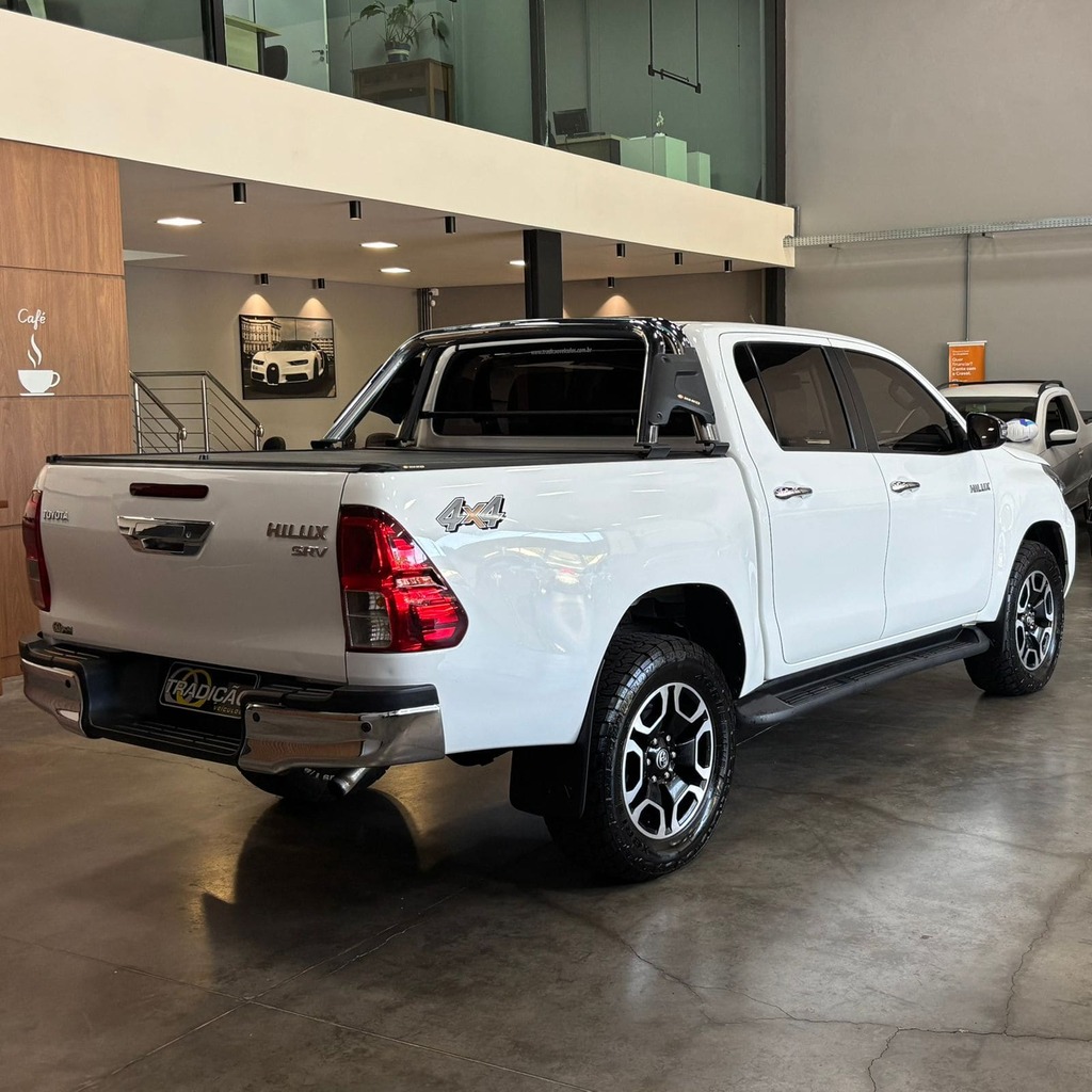 Toyota Hilux Srv Cd 4×4 2.8 Aut (Top de linha – Impecável)