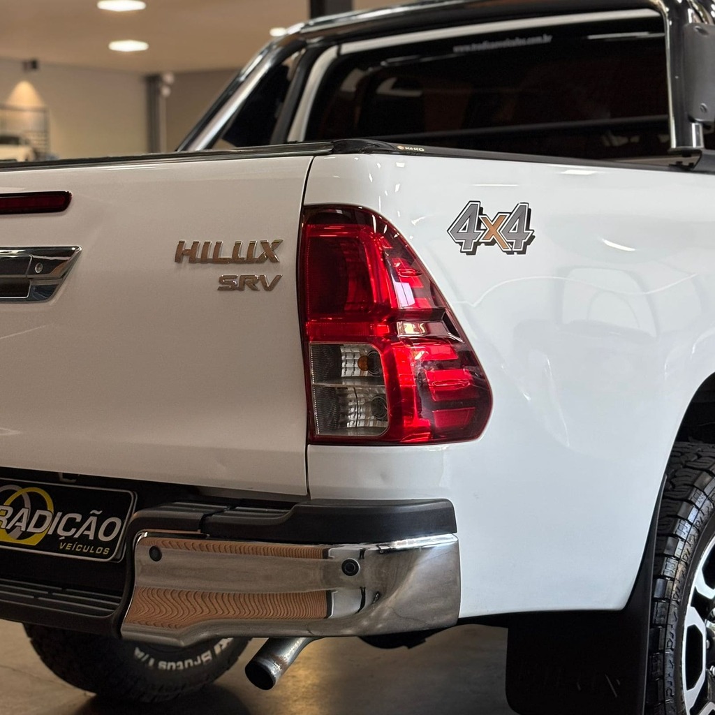 Toyota Hilux Srv Cd 4×4 2.8 Aut (Top de linha – Impecável)