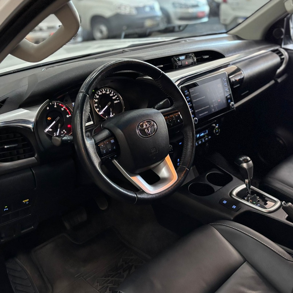 Toyota Hilux Srv Cd 4×4 2.8 Aut (Top de linha – Impecável)