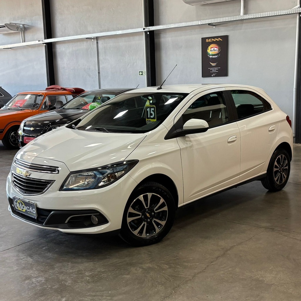 Chevrolet Onix Ltz 1.4 Mpfi Flex (Manual – Muito inteiro)