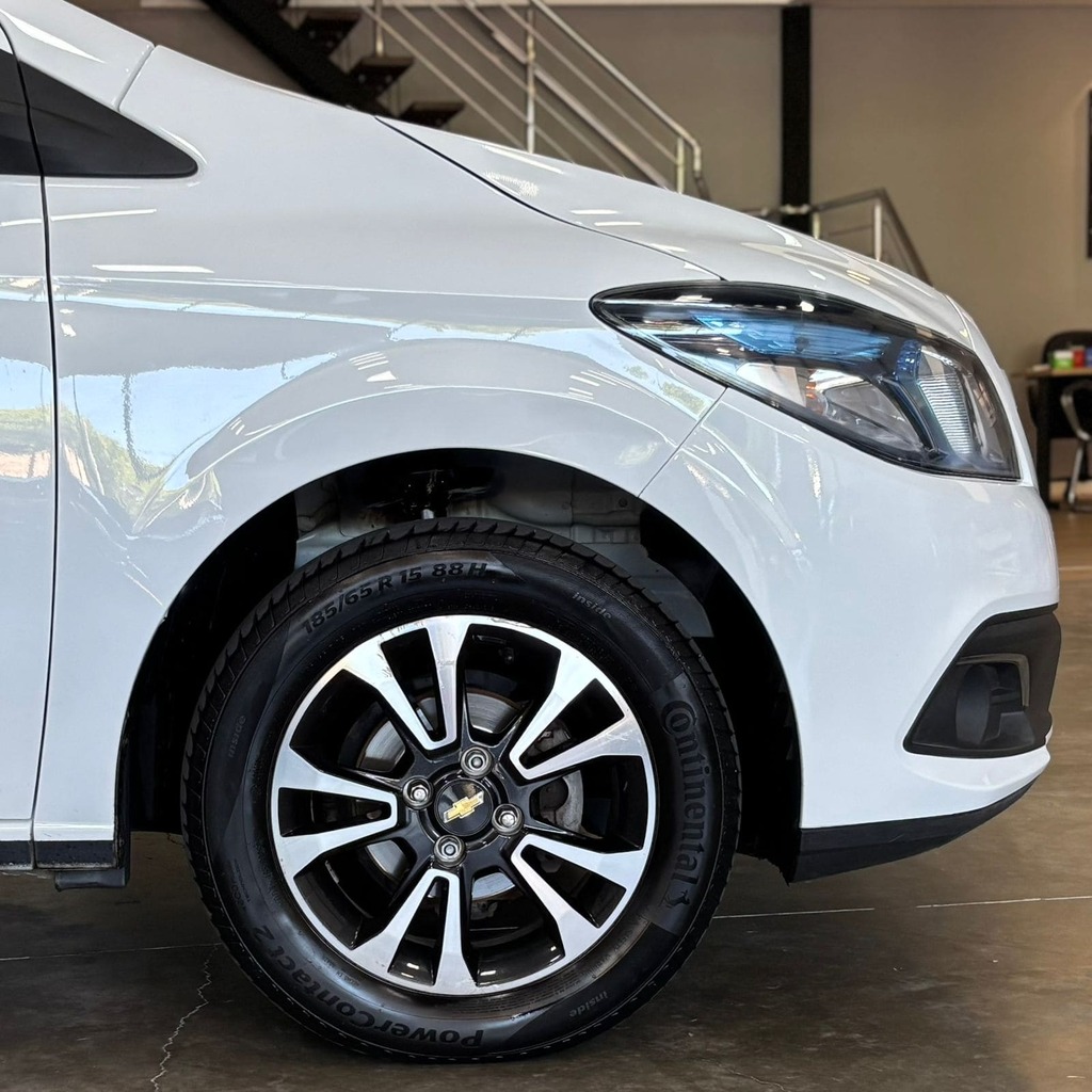 Chevrolet Onix Ltz 1.4 Mpfi Flex (Manual – Muito inteiro)
