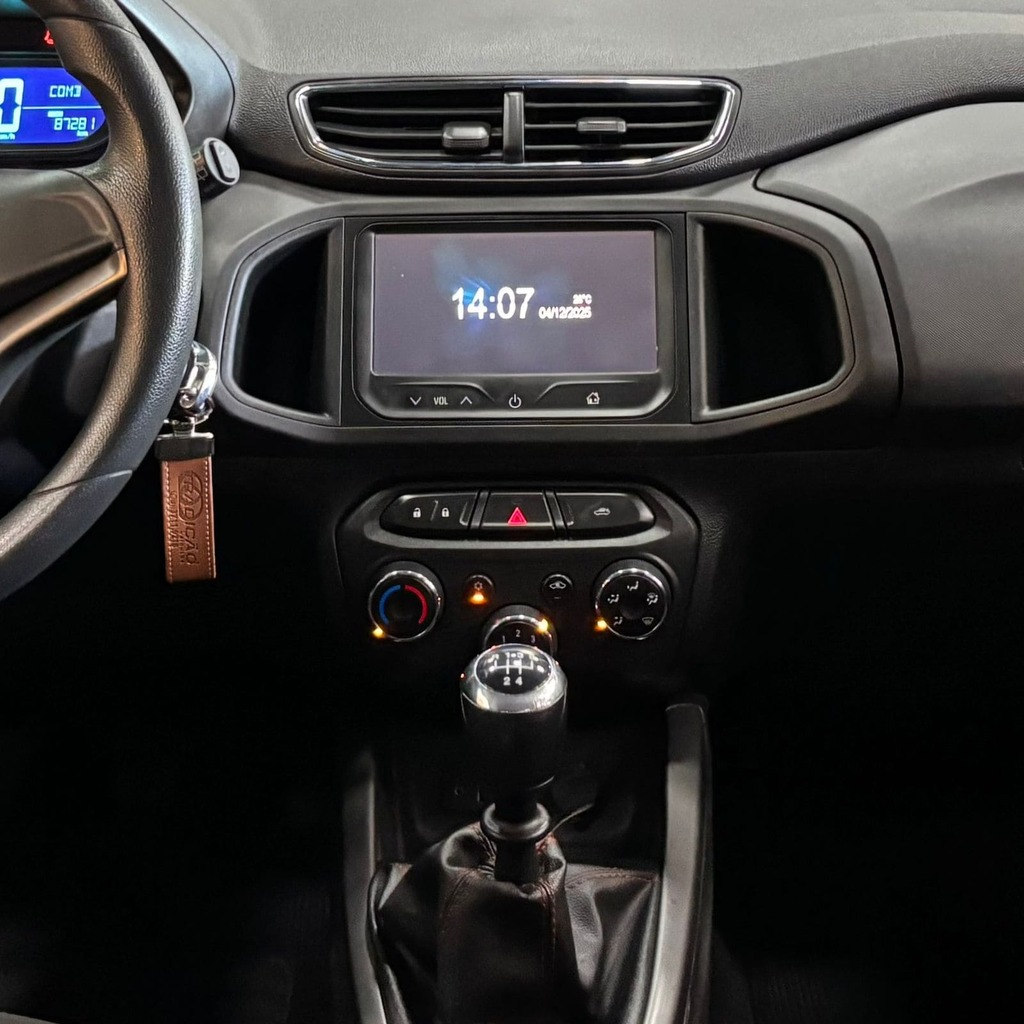 Chevrolet Onix Ltz 1.4 Mpfi Flex (Manual – Muito inteiro)