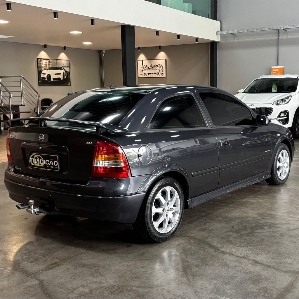 Chevrolet Astra Sunny 2.0 (Manual – 2 Portas)