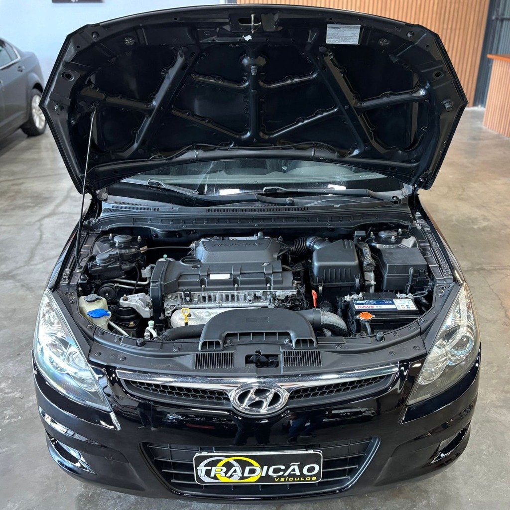 Hyundai I30 Cw 2.0 (Automática – Teto solar)
