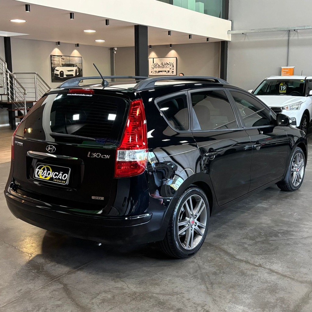 Hyundai I30 Cw 2.0 (Automática – Teto solar)