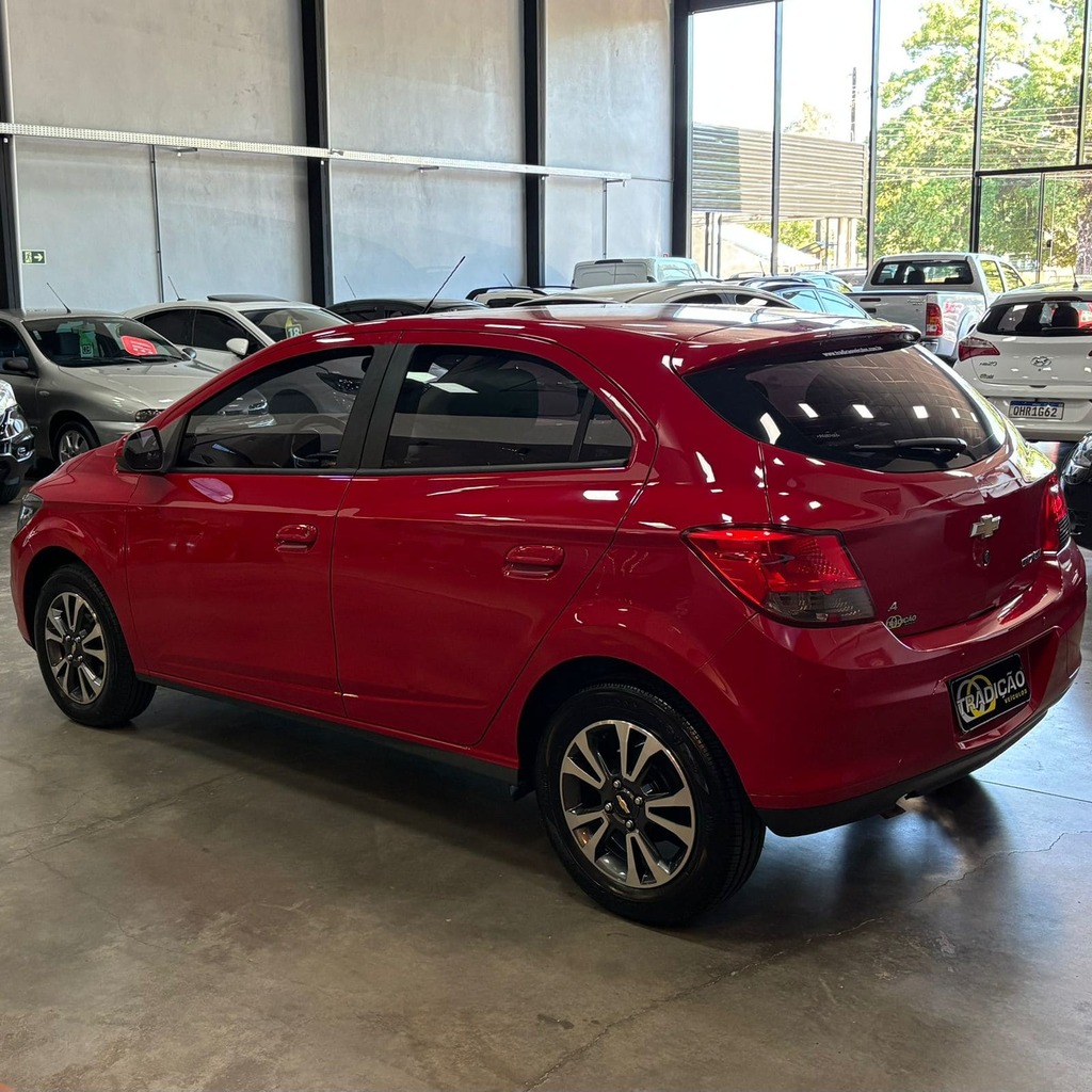 Chevrolet Onix Ltz 1.4 Flex (Manual – Impecável)