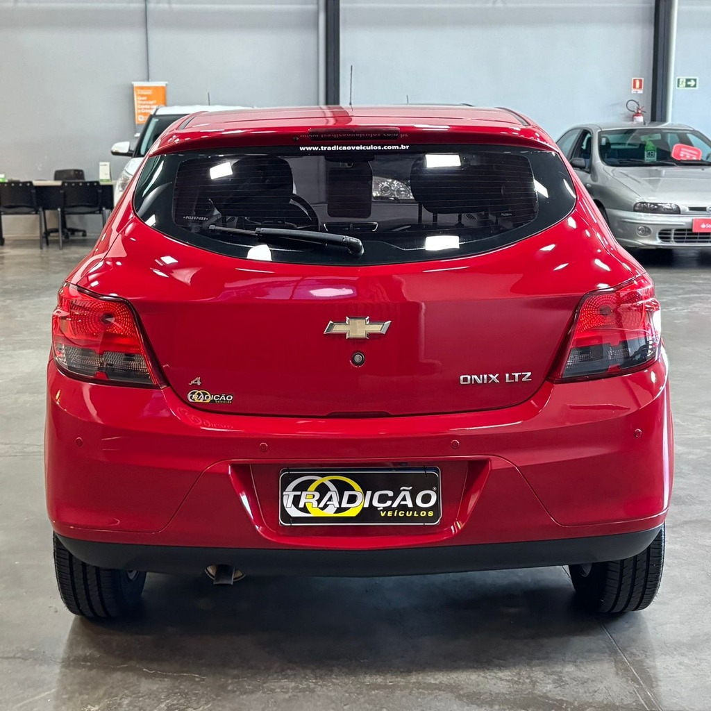 Chevrolet Onix Ltz 1.4 Flex (Manual – Impecável)