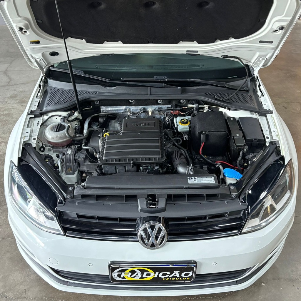 Volkswagen Golf Comfortline 1.6 MSi Flex (Impecável – Aut)