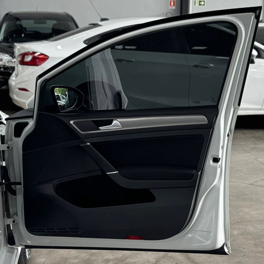 Volkswagen Golf Comfortline 1.6 MSi Flex (Impecável – Aut)