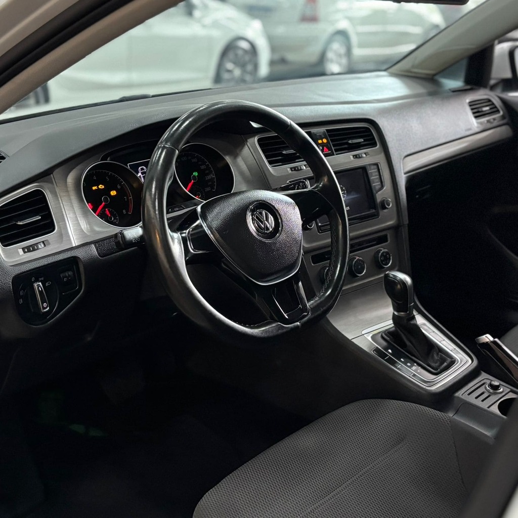 Volkswagen Golf Comfortline 1.6 MSi Flex (Impecável – Aut)