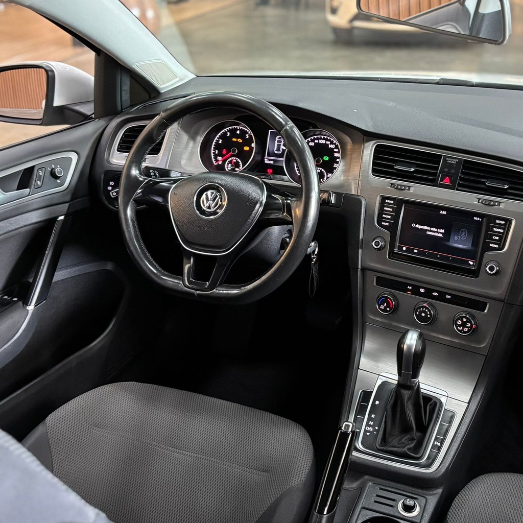 Volkswagen Golf Comfortline 1.6 MSi Flex (Impecável – Aut)