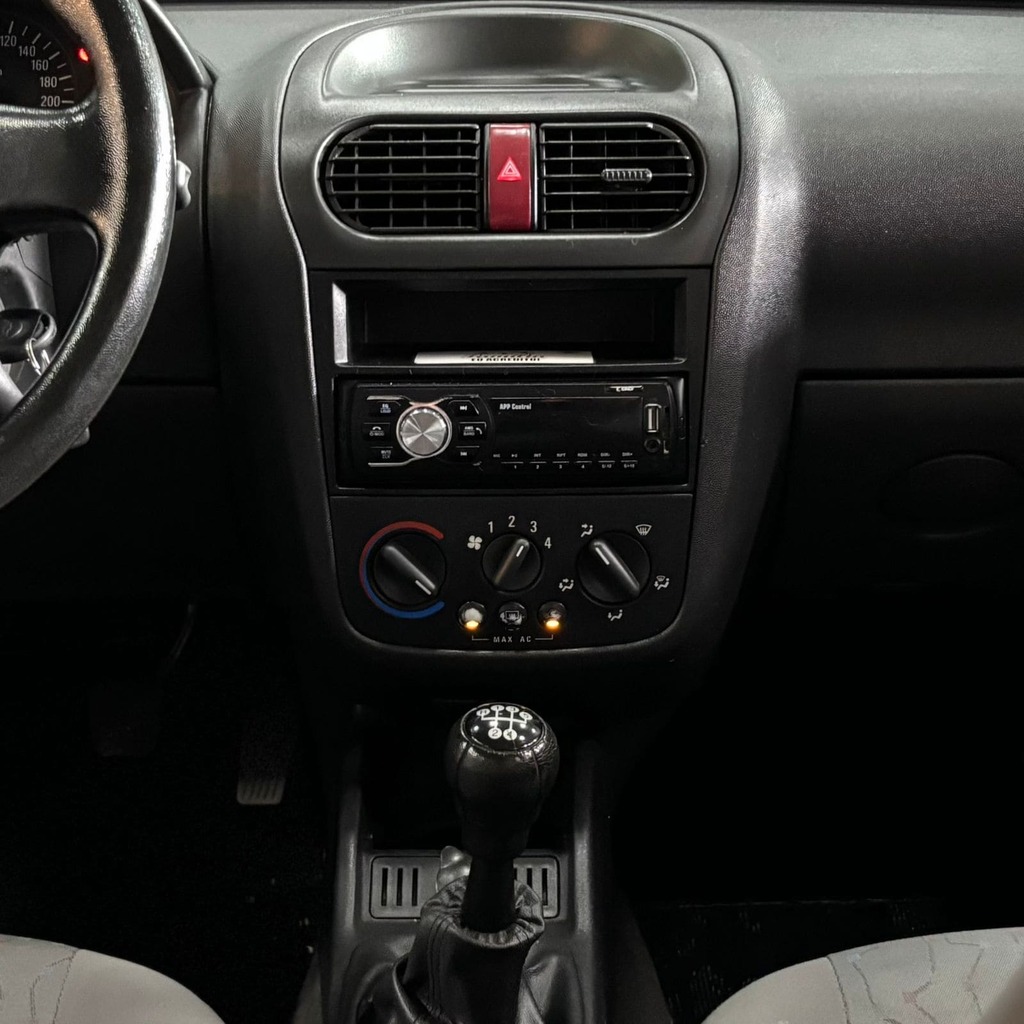 Chevrolet Corsa Maxx 1.0 Flex (Ar-condicionado – 4 Portas)