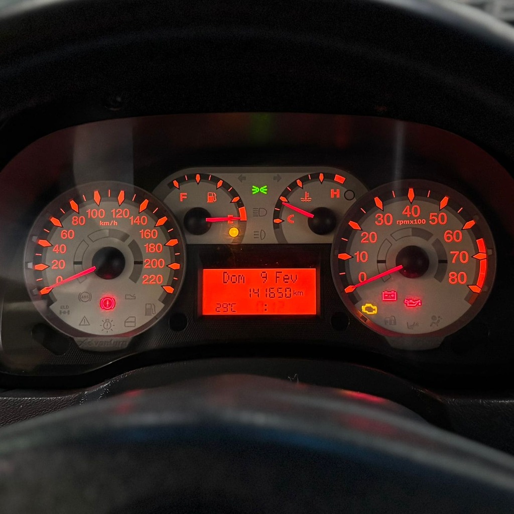 Fiat Strada Adventure 1.8 (Teto Solar – 2 Portas)